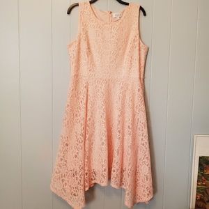 ELLE | Powder Pink Lace Dress